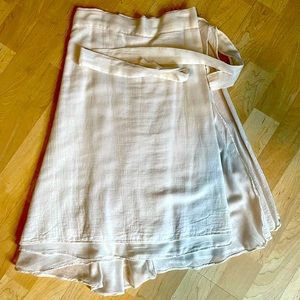 Gauze like wrap skirt